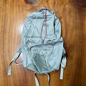 REI Flash 18 Backpack Hike Outdoor Backpacking Lightweight Packable NN23